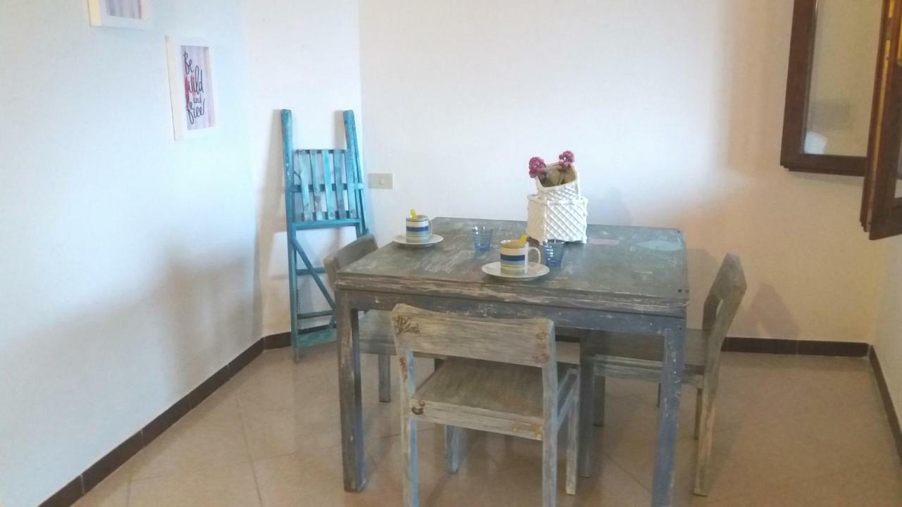 Appartamento Fronte Mare Санта-Тереза-Галлура Экстерьер фото
